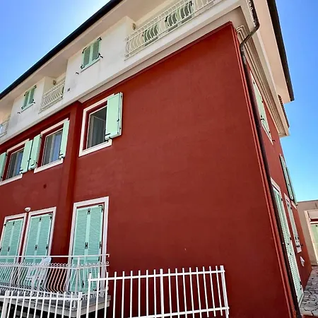 S179 - Sirolo, Trilocale In Cento Completamente Accessoriato